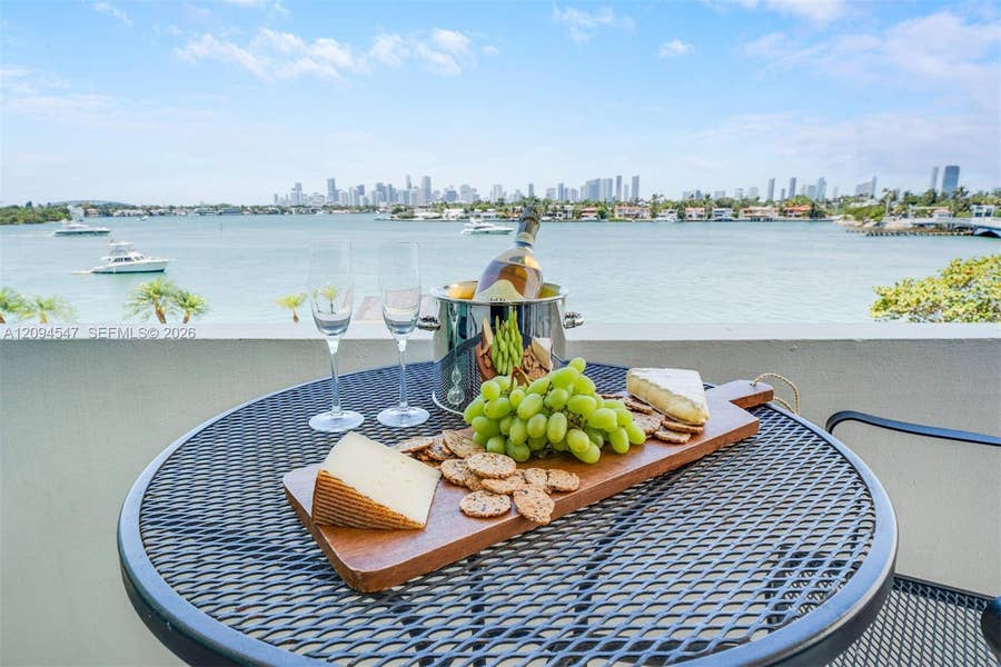 Property photo for 5 Island Avenue, #3C, Miami Beach, FL