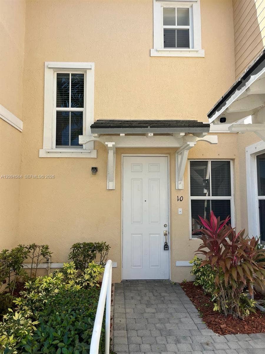 Property photo for 142 SE 28th Terrace, #10, Homestead, FL