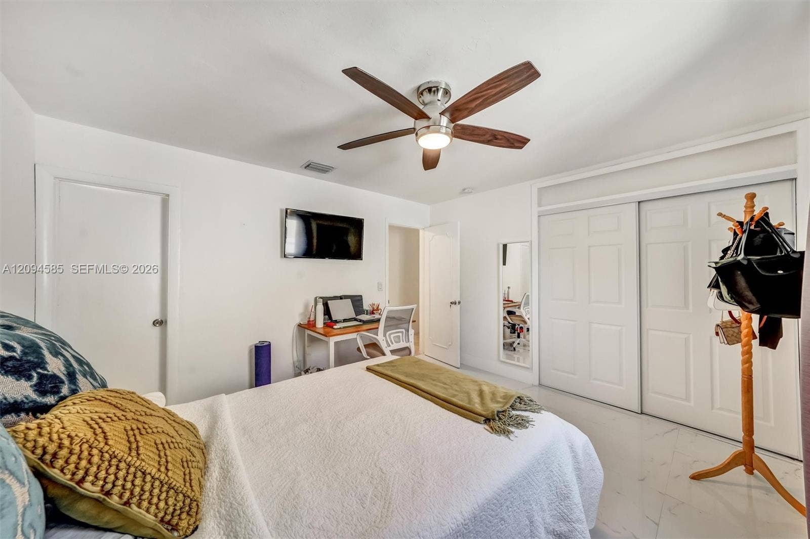 814 NE 4th Street, #814, Hallandale Beach, Hallandale Beach, FL 33009 Photo 21