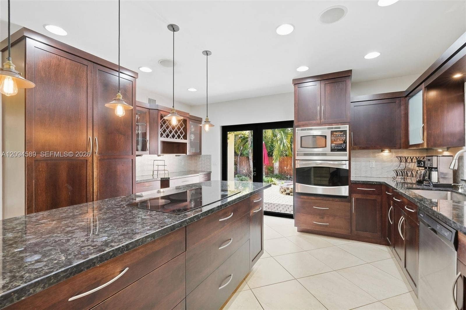 521 N Victoria Park Road, Fort Lauderdale, FL 33301 Photo 5