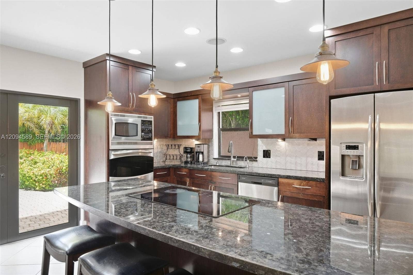 521 N Victoria Park Road, Fort Lauderdale, FL 33301 Photo 4