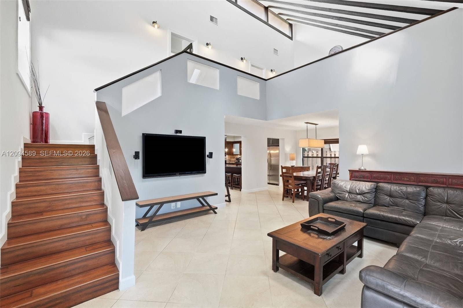 521 N Victoria Park Road, Fort Lauderdale, FL 33301 Photo 2
