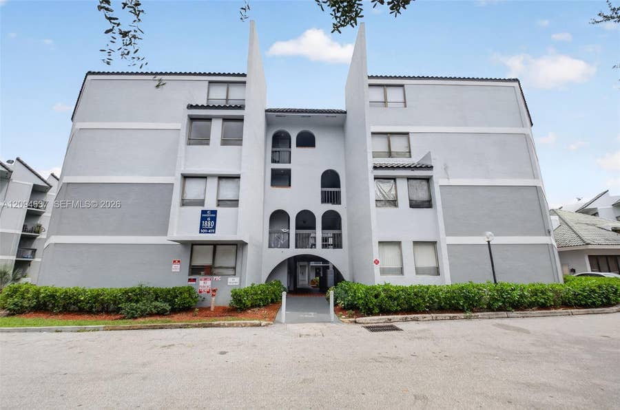 Property photo for 1880 N Congress Avenue, #301, West Palm Beach, FL