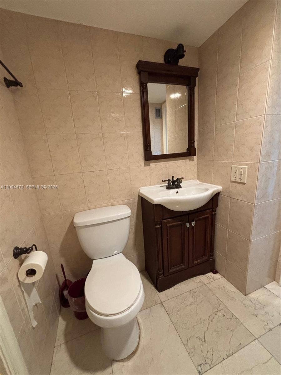 1817 S Ocean Drive, #426, Hallandale Beach, Hallandale Beach, FL 33009 Photo 15
