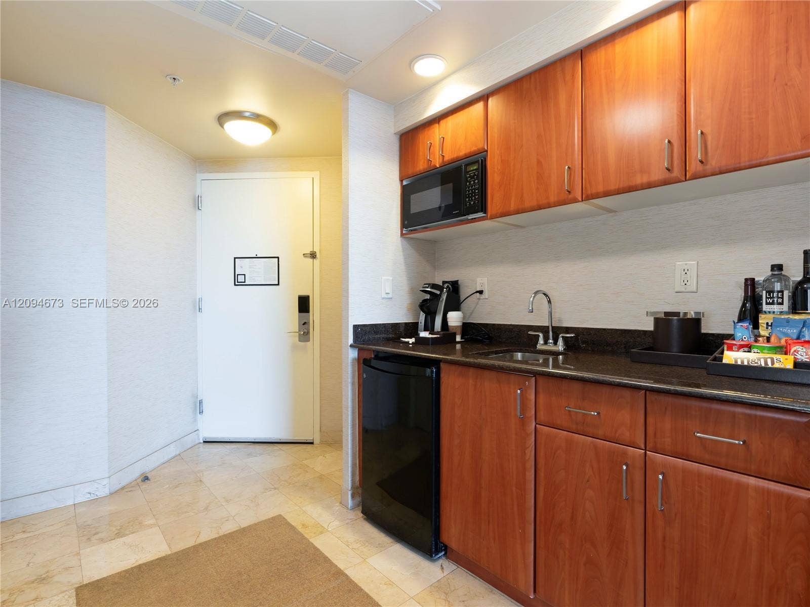 18001 Collins Avenue, #606, Sunny Isles Beach, FL 33160 Photo 16