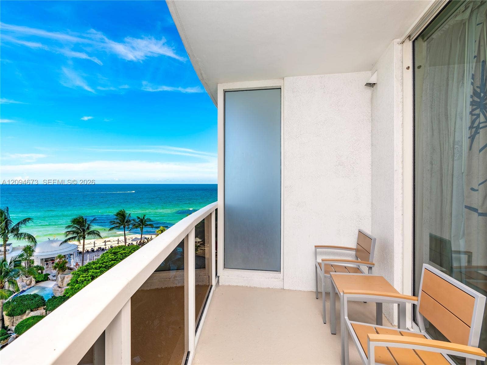 18001 Collins Avenue, #606, Sunny Isles Beach, FL 33160 Photo 2