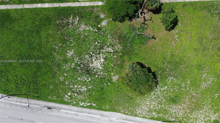 Property photo for 237 S Dixie Highway, Deerfield Beach, FL