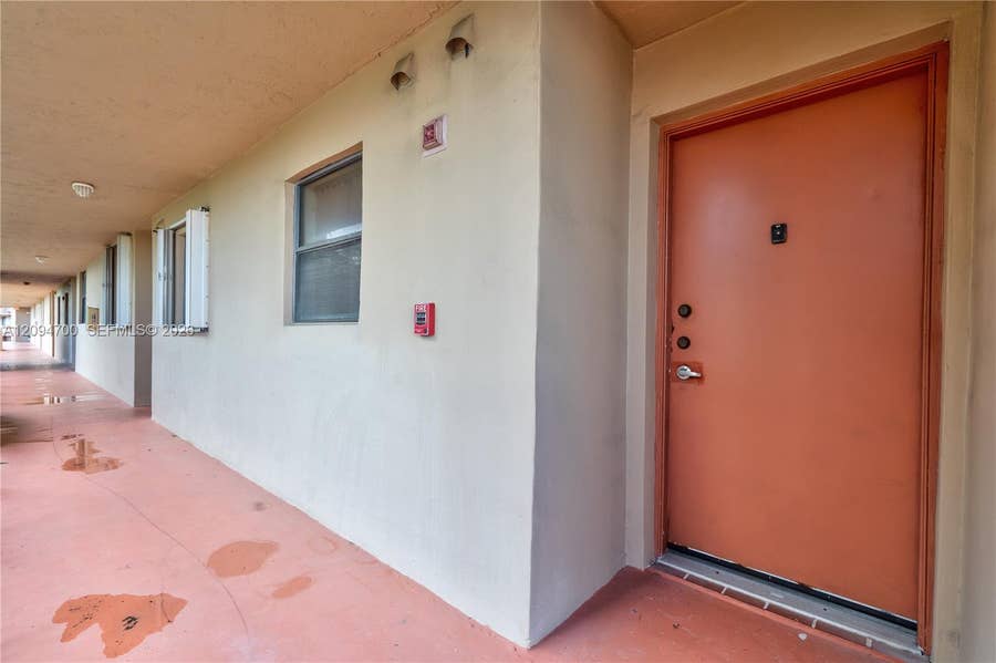 Property photo for 10253 NW 9th St Circle, #407-6, Miami, FL
