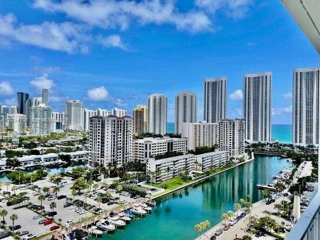 500 Bayview Drive, #1923, Sunny Isles Beach, FL 33160 Photo 3