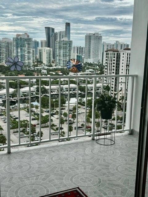 500 Bayview Drive, #1923, Sunny Isles Beach, FL 33160 Photo 32