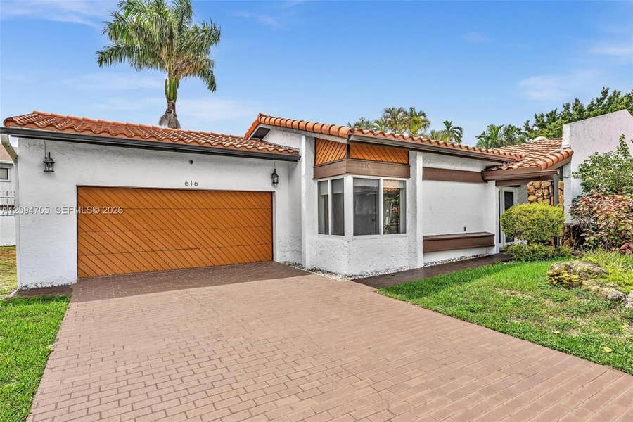 Property photo for 616 NE 195th Street, Miami, FL