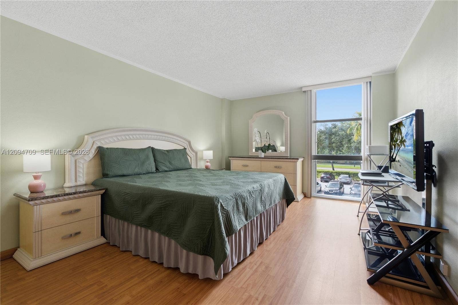 3675 N Country Club Drive, #204, Aventura, FL 33180 Photo 8