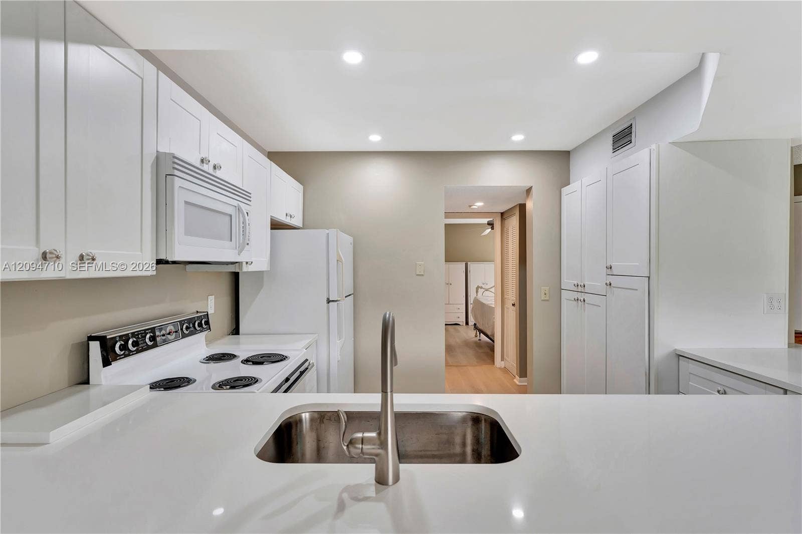 1605 S Us Highway 1, #201V5, Jupiter, Jupiter, FL 33477 Photo 12