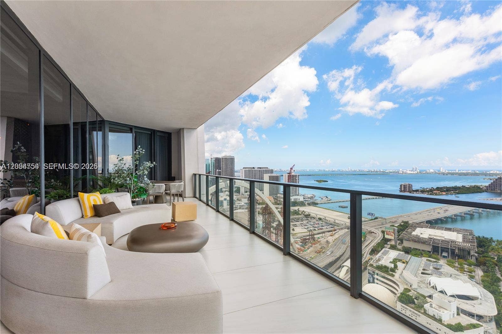 1000 Biscayne Boulevard, #3502, Miami, FL 33132 Photo 11
