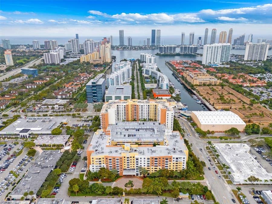 Property photo for 18800 NE 29th Avenue, #922, Aventura, FL