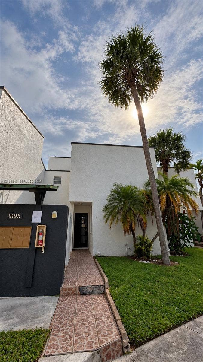 Property photo for 9195 Fontainebleau Boulevard, #4, Miami, FL