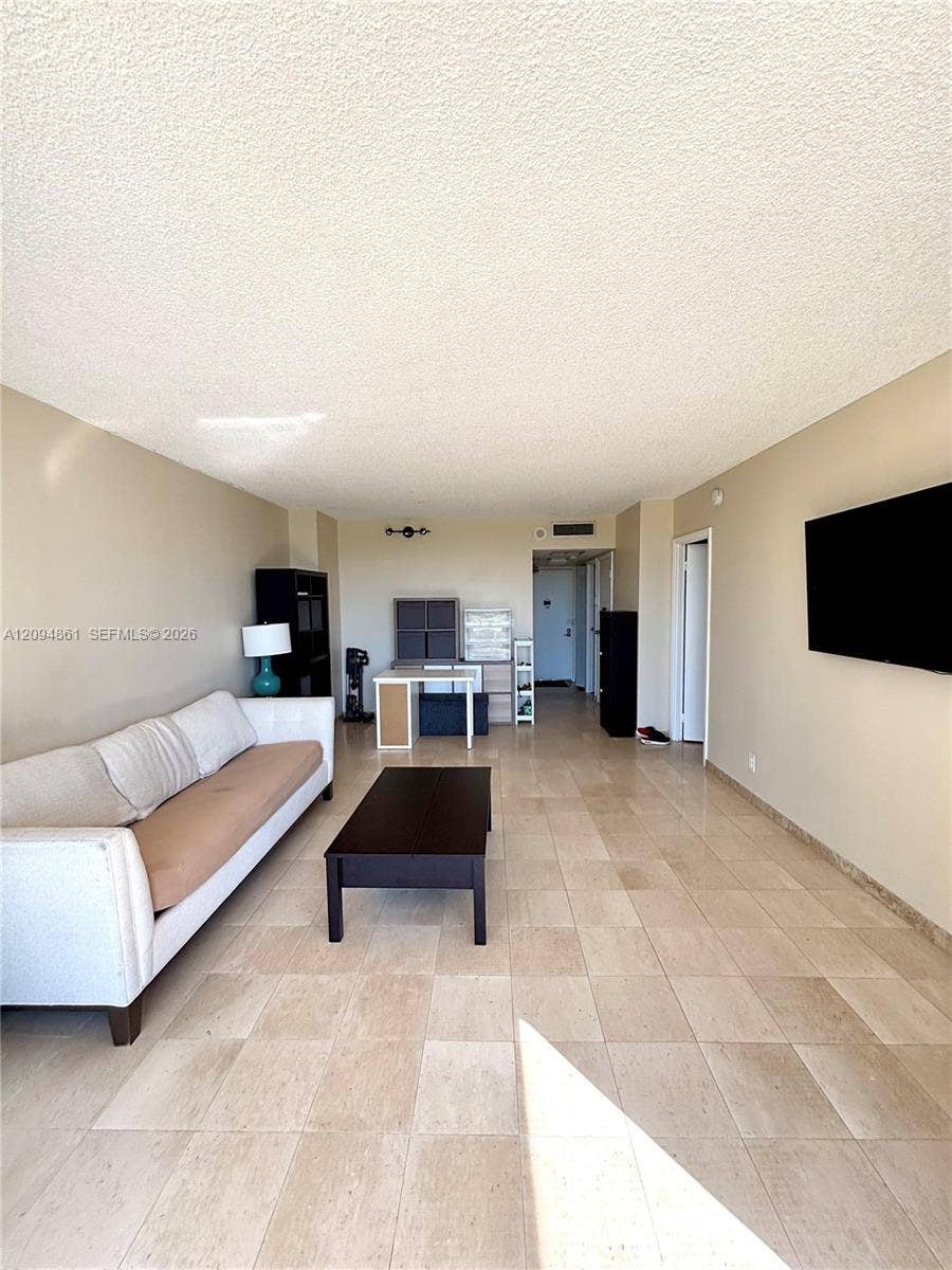 20301 W Country Club Drive, #1025, Aventura, FL 33180 Photo 5