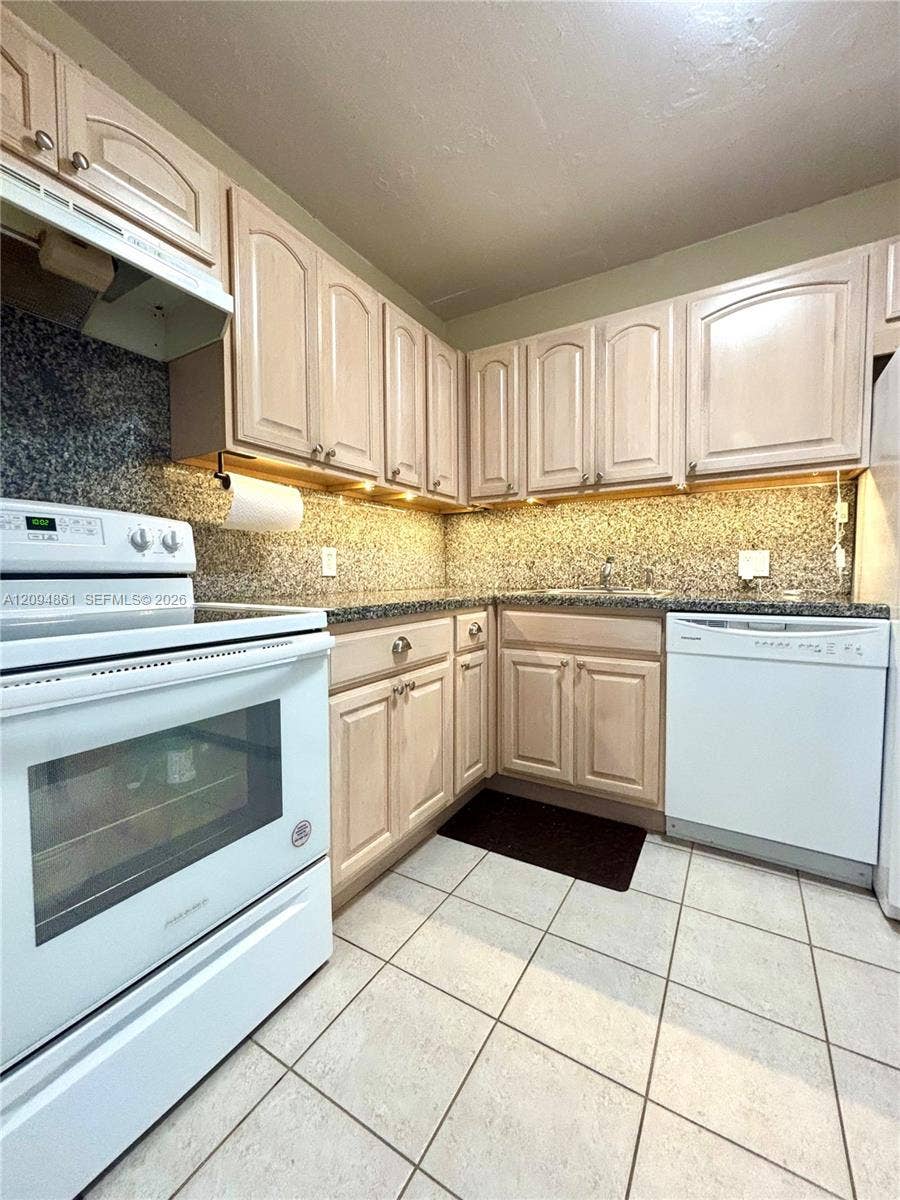 20301 W Country Club Drive, #1025, Aventura, FL 33180 Photo 13