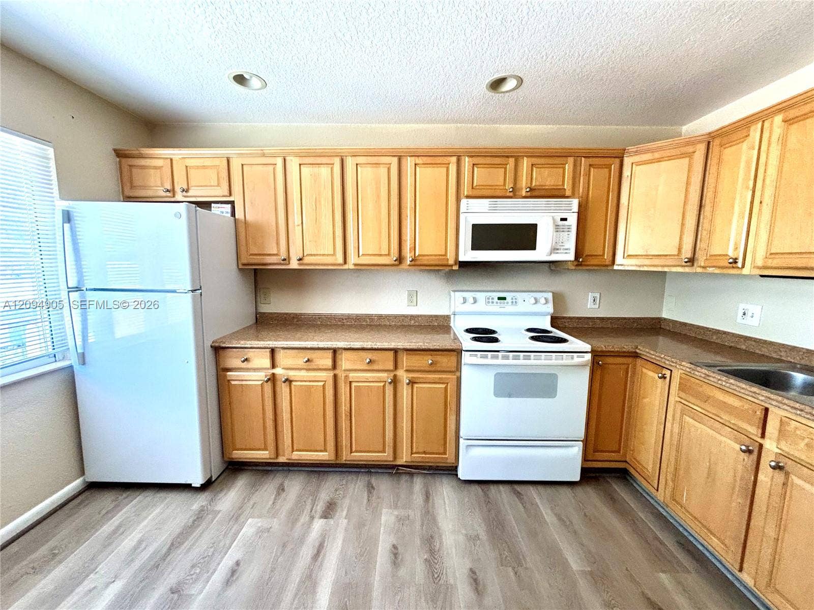 219 W Dixie Highway, #B, Dania, Dania Beach, FL 33004 Photo 2