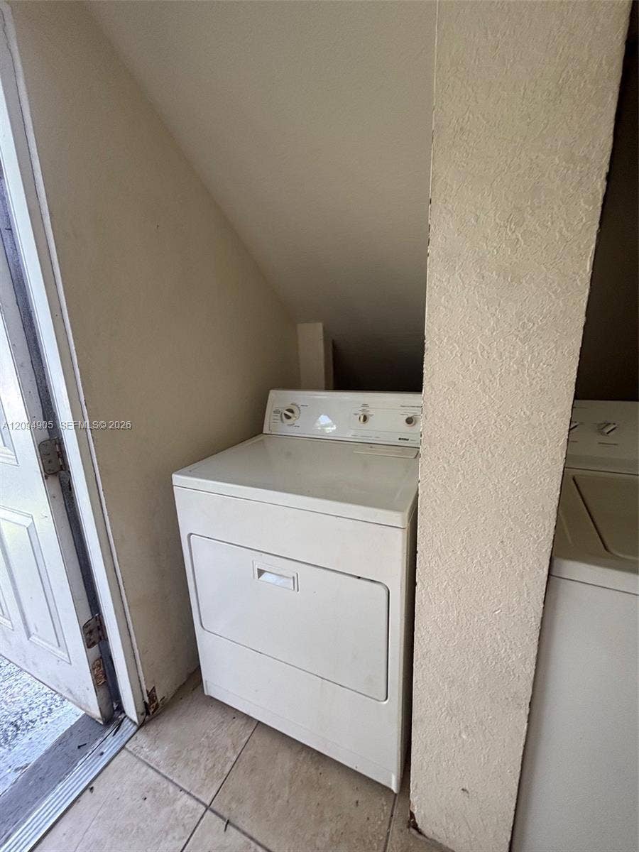 219 W Dixie Highway, #B, Dania, Dania Beach, FL 33004 Photo 6