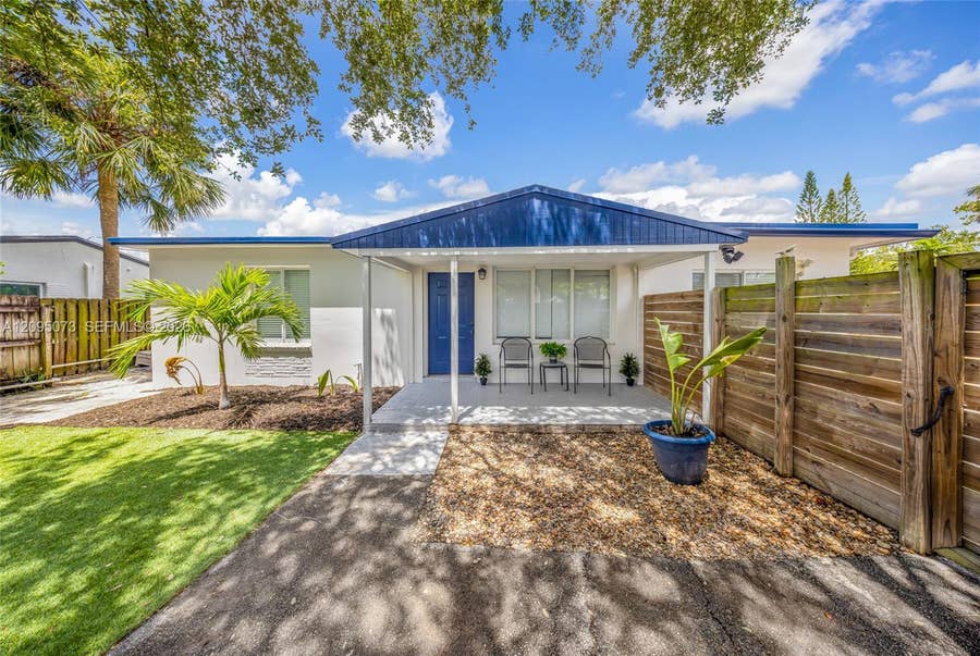 Property photo for 1137 SW 8th Terrace, Fort Lauderdale, FL