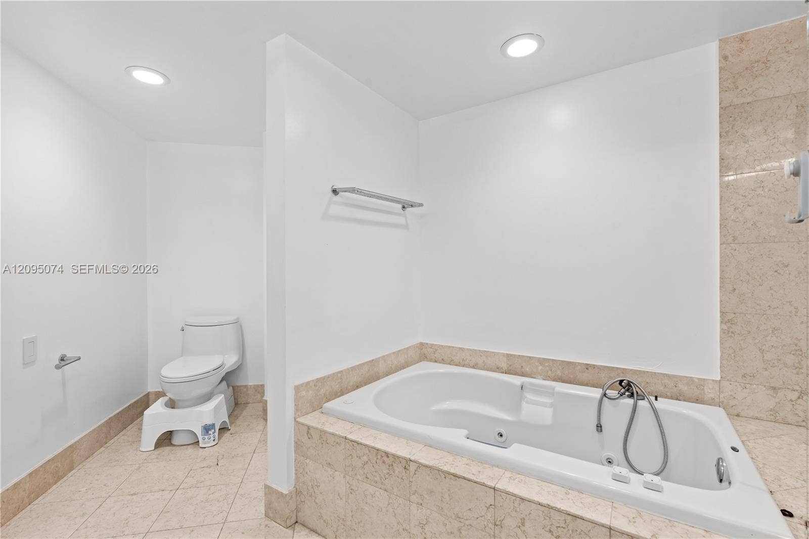 21055 Yacht Club Drive, #1703, Aventura, FL 33180 Photo 14
