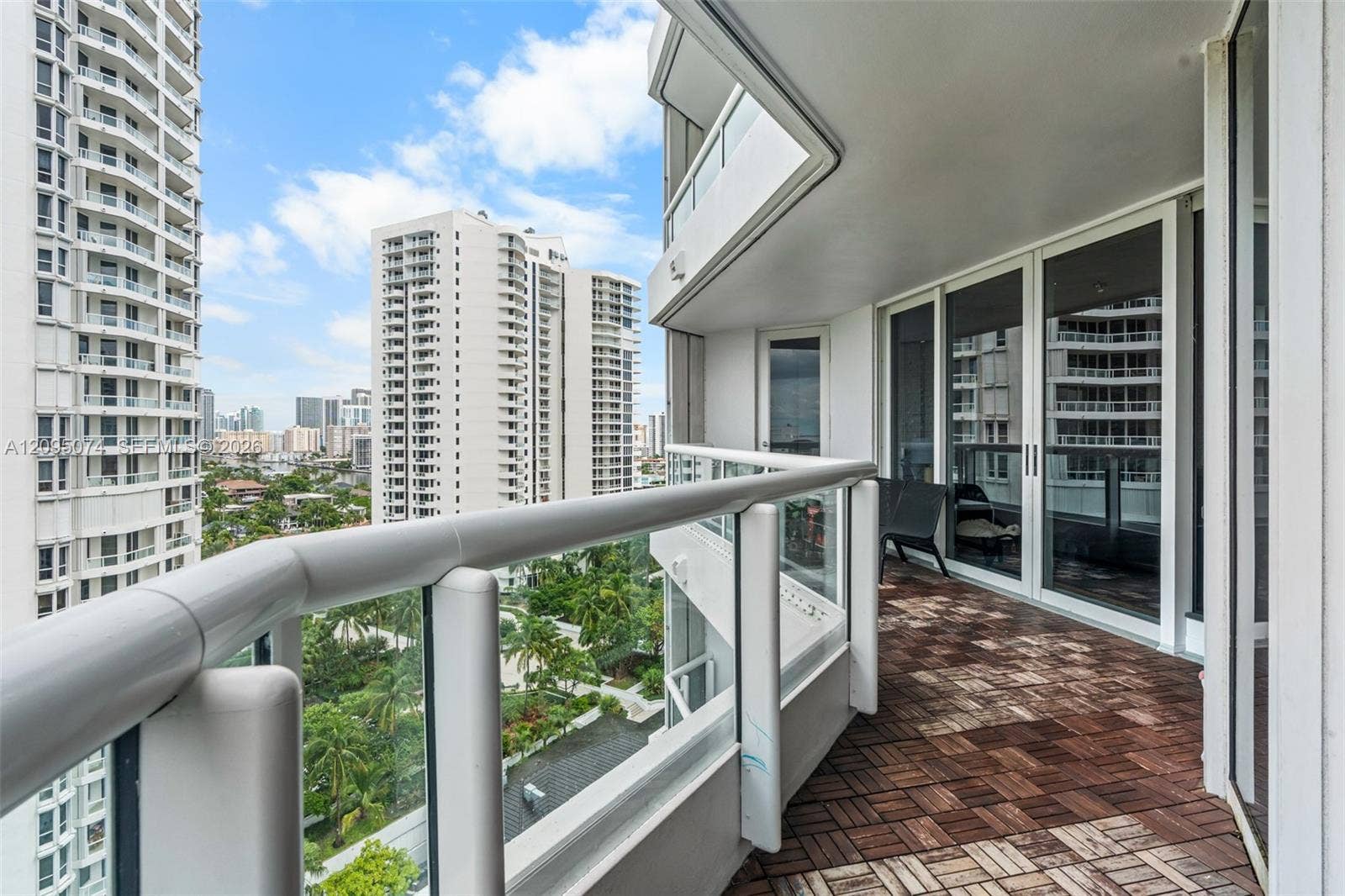 21055 Yacht Club Drive, #1703, Aventura, FL 33180 Photo 32