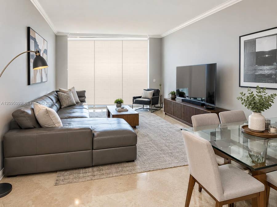 Property photo for 31 SE 5th Street, #4118, Miami, FL