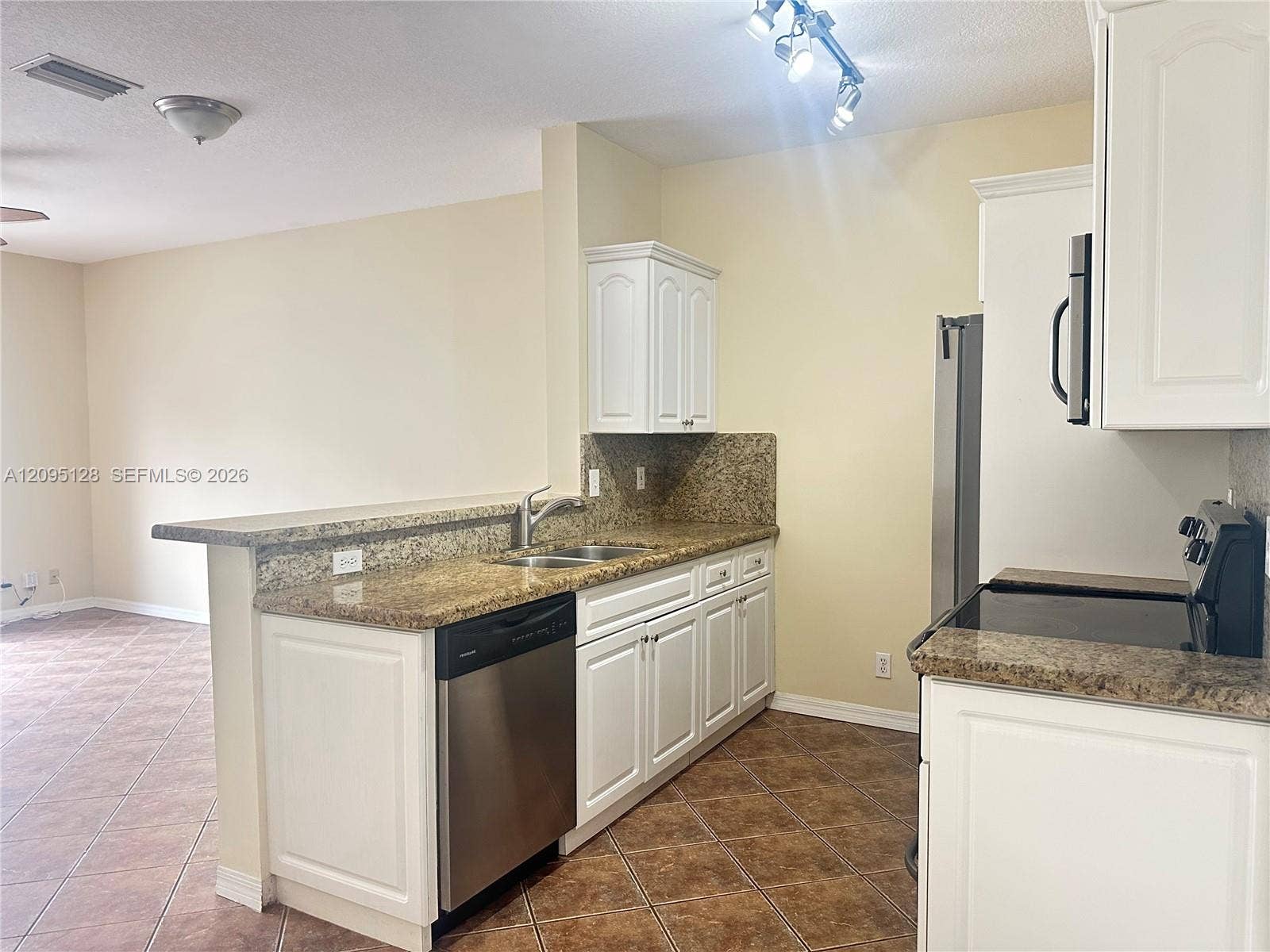 3677 San Simeon Circle, Weston, Weston, FL 33331 Photo 63