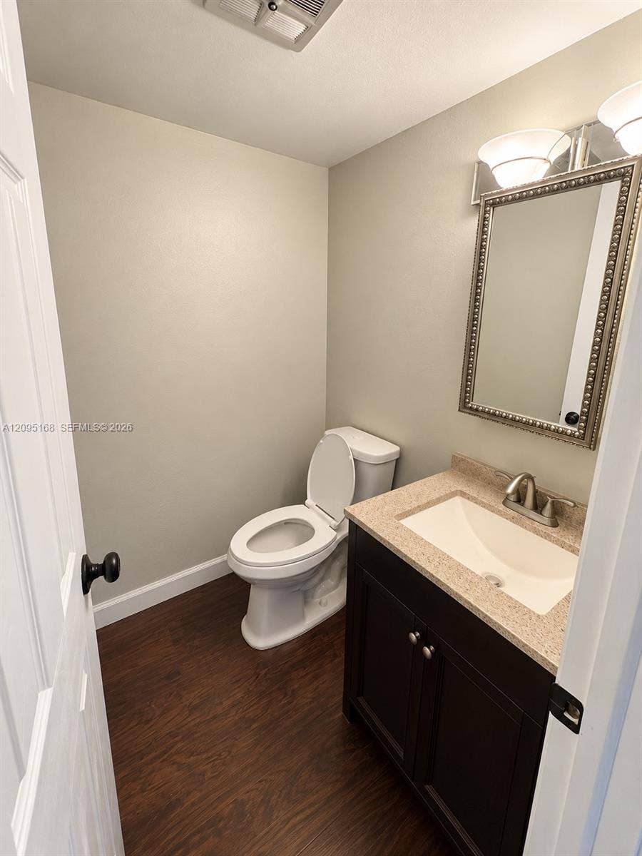 610 Tennis Club Drive, #303, Fort Lauderdale, Fort Lauderdale, FL 33311 Photo 4