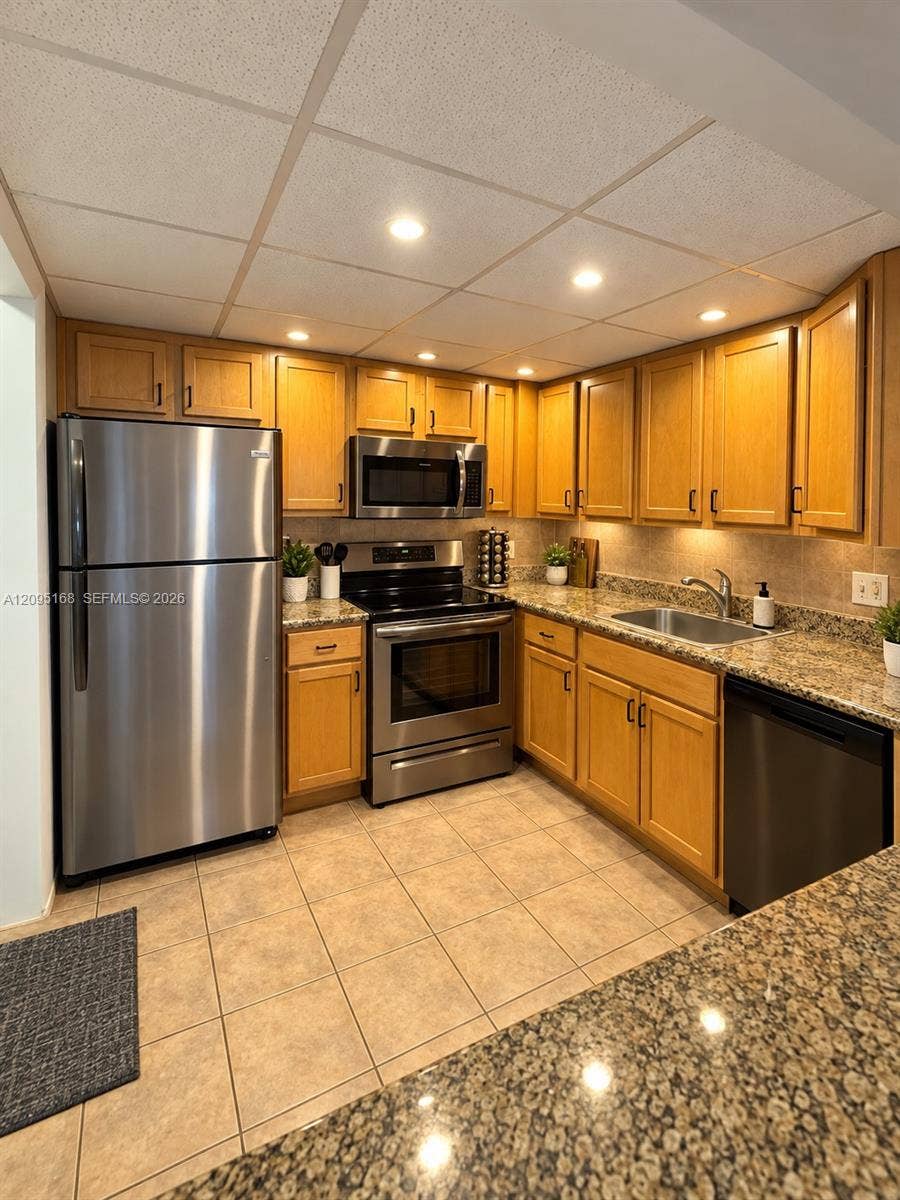 Property photo for 610 Tennis Club Drive, #303, Fort Lauderdale, FL
