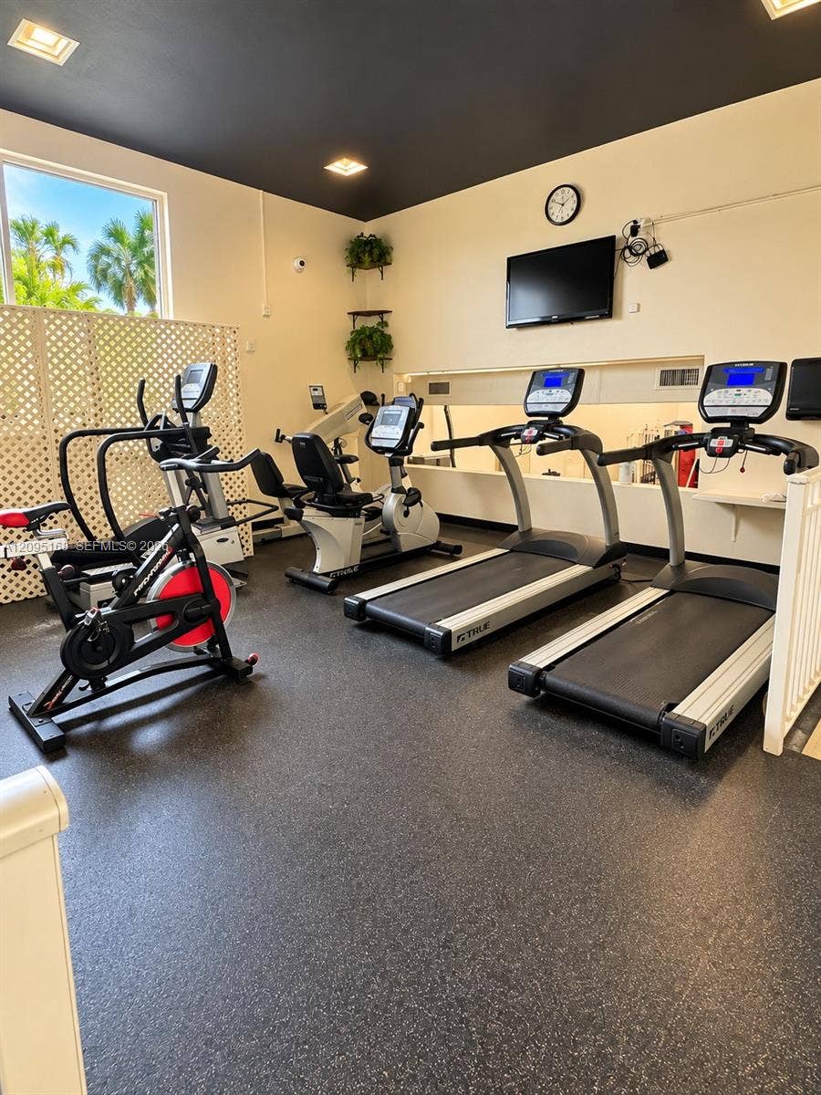 610 Tennis Club Drive, #303, Fort Lauderdale, Fort Lauderdale, FL 33311 Photo 18
