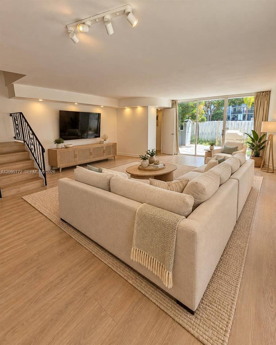 Property photo for 926 NE 27th Avenue, #926, Hallandale Beach, FL