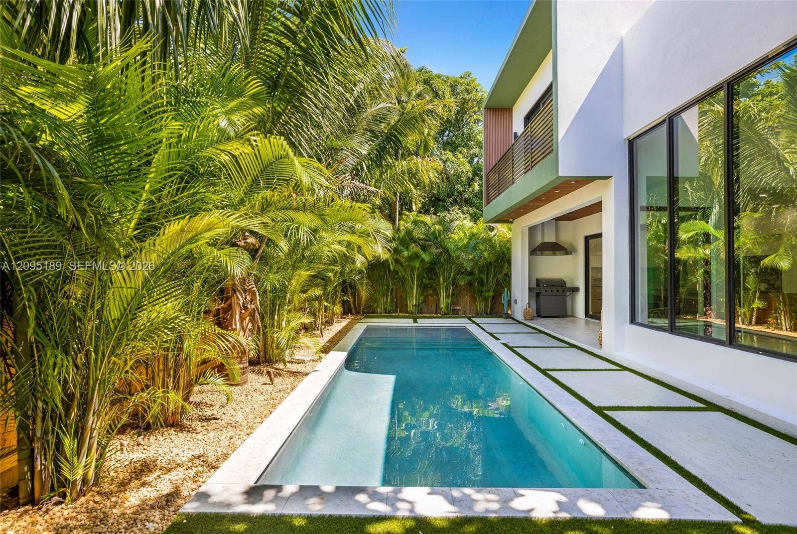 569 NW 44th Street, Miami, FL 33127 Photo 3