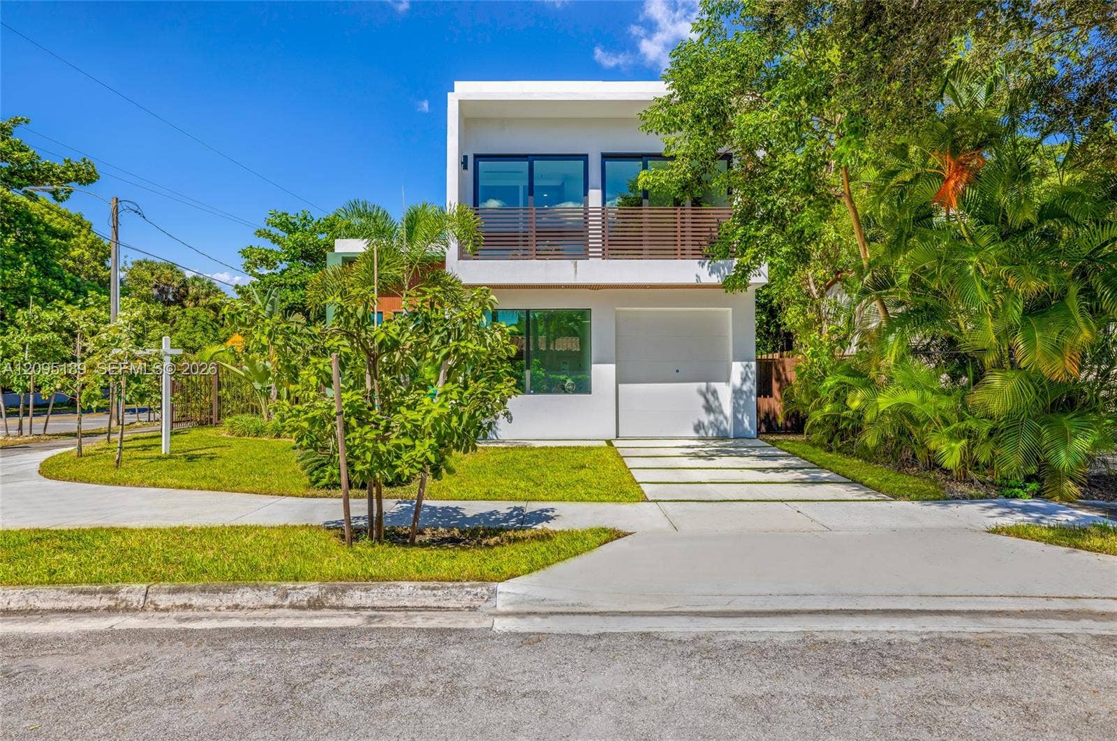 569 NW 44th Street, Miami, FL 33127 Photo 5