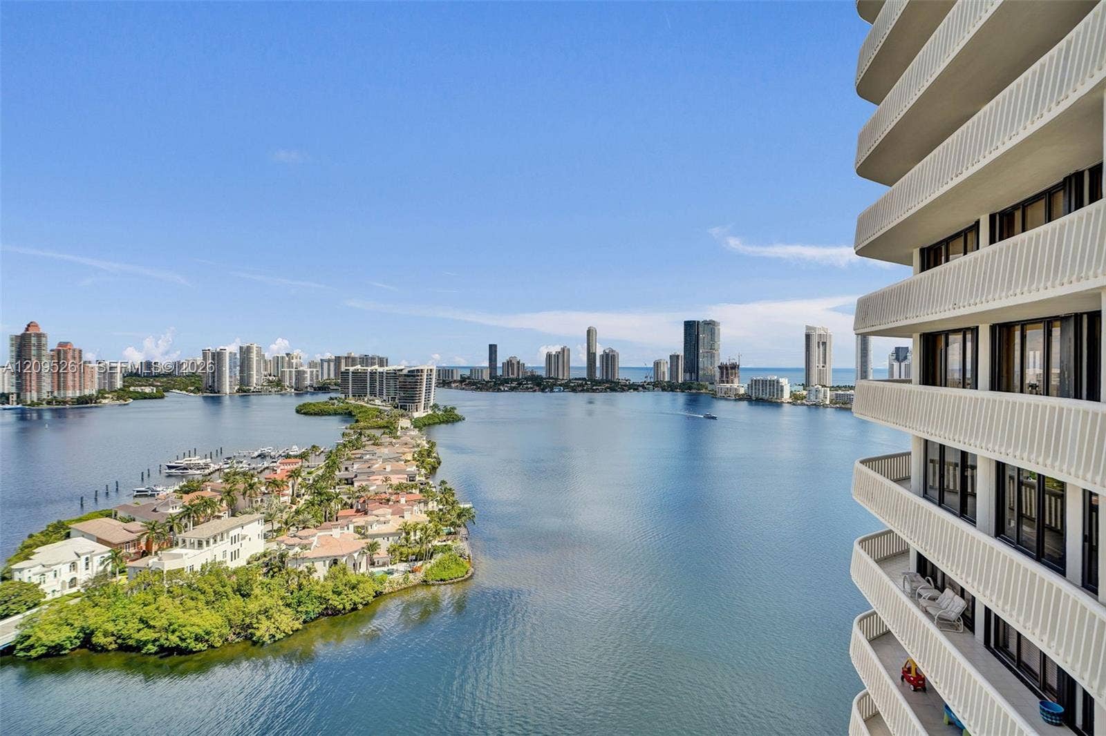3000 Island Boulevard, #2304, Aventura, FL 33160 Photo 22