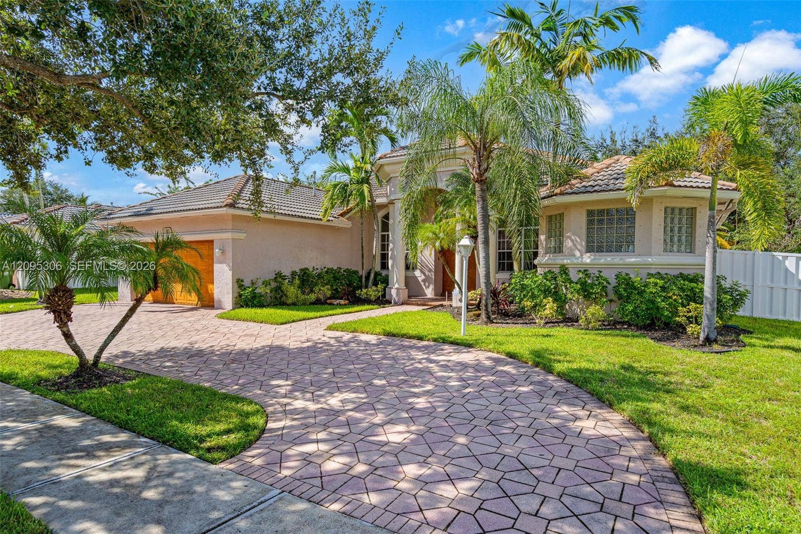 13831 NW 16th Street, Pembroke Pines, FL 33028 Photo 2