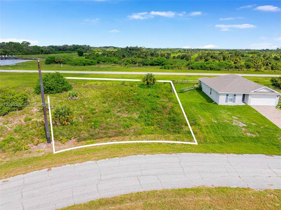 Property photo for 142 Bethlehem Place, Labelle, FL