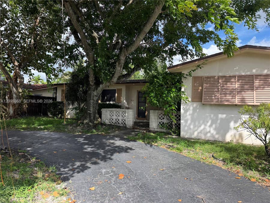 Property photo for 1819 N 51st Avenue, Hollywood, FL