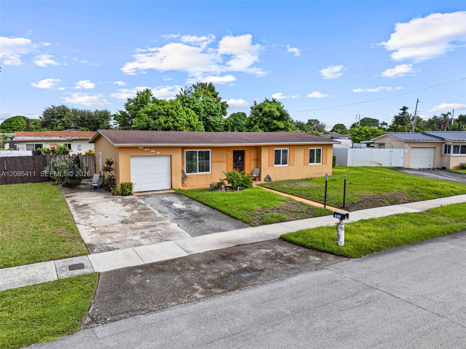 3745 NW 193rd Terrace, Miami Gardens, FL 33055 Photo 2