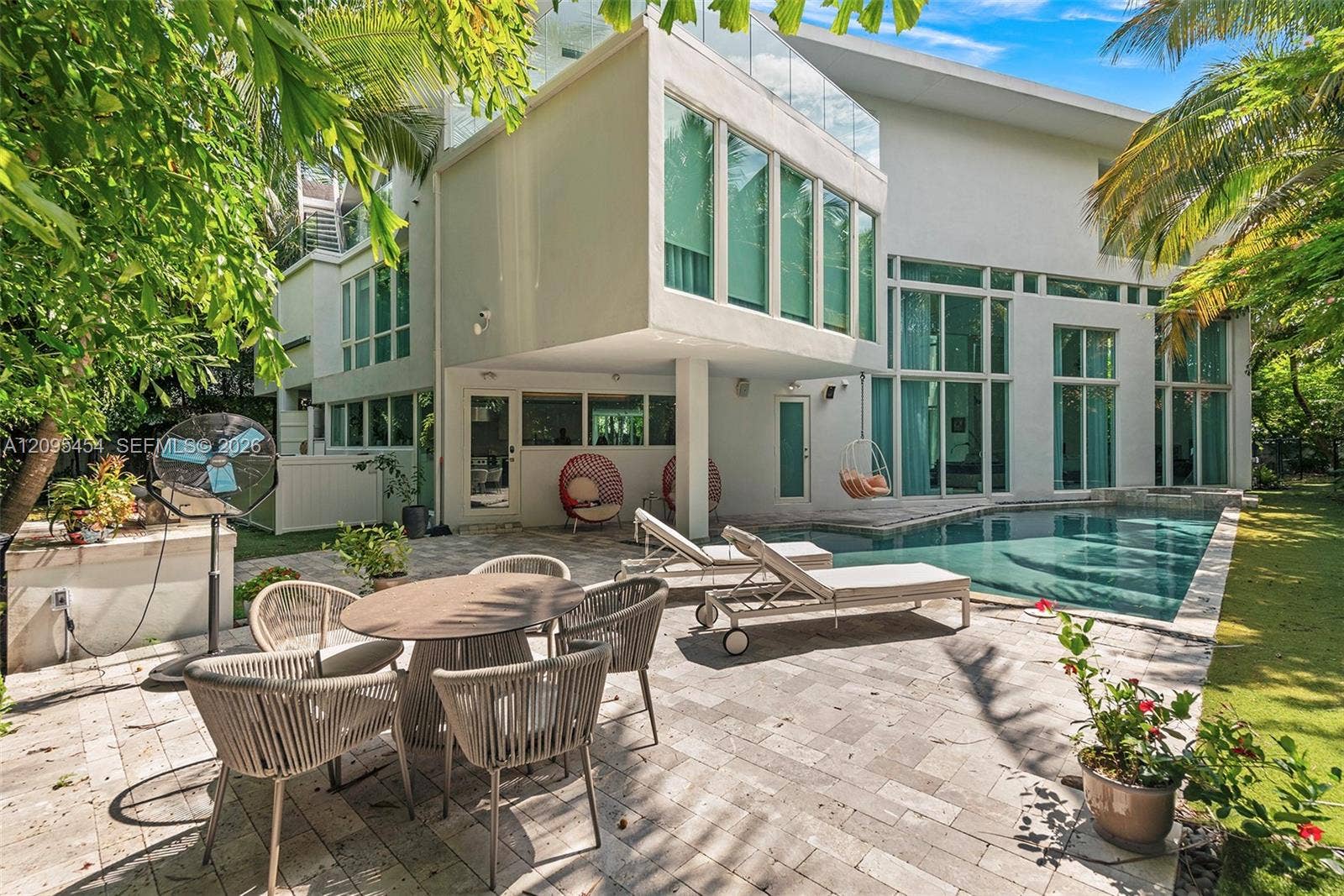 480 Ocean Boulevard, Golden Beach, FL 33160 Photo 22