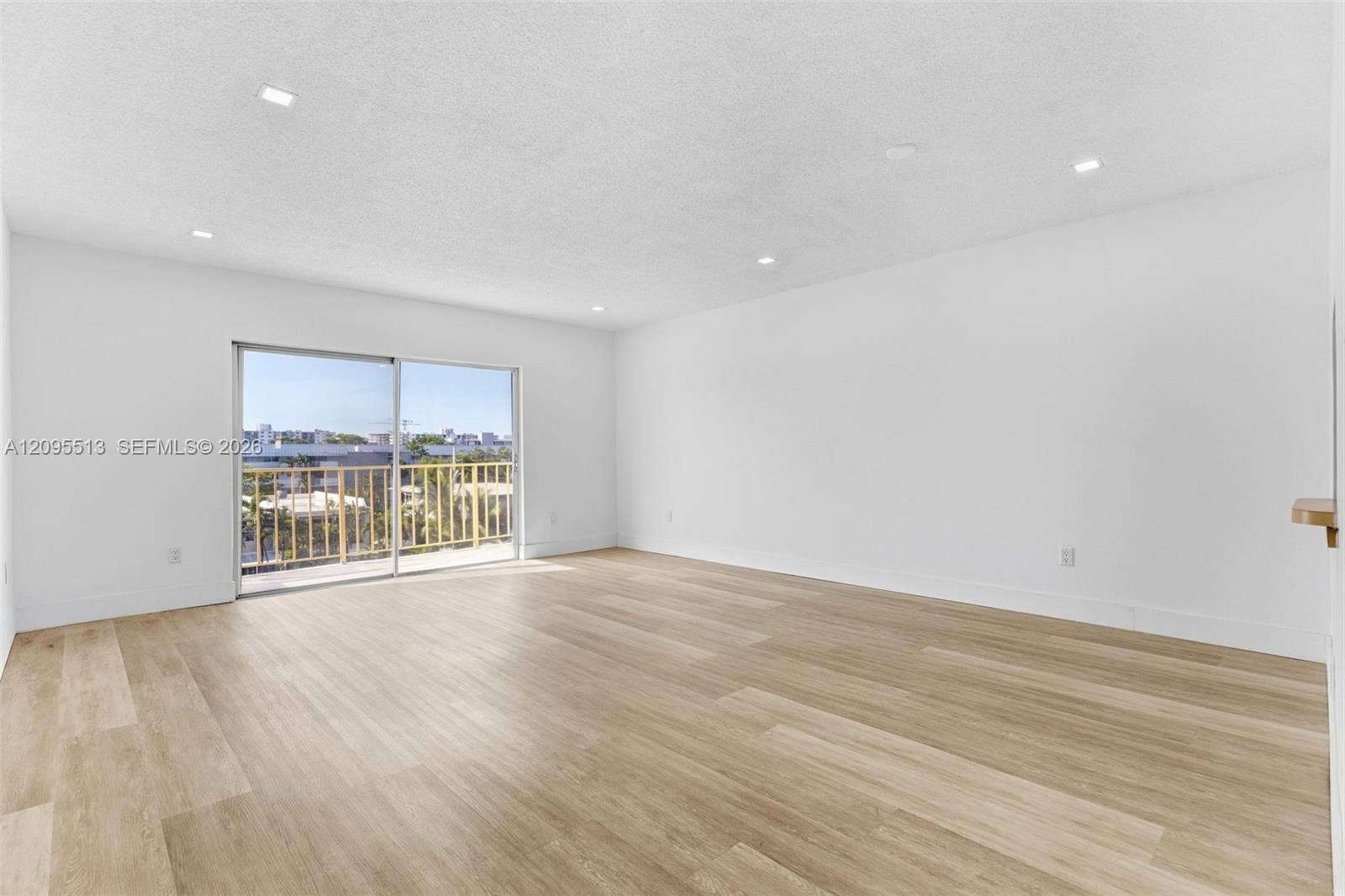 3770 NE 171st Street, #402, North Miami Beach, FL 33160 Photo 6