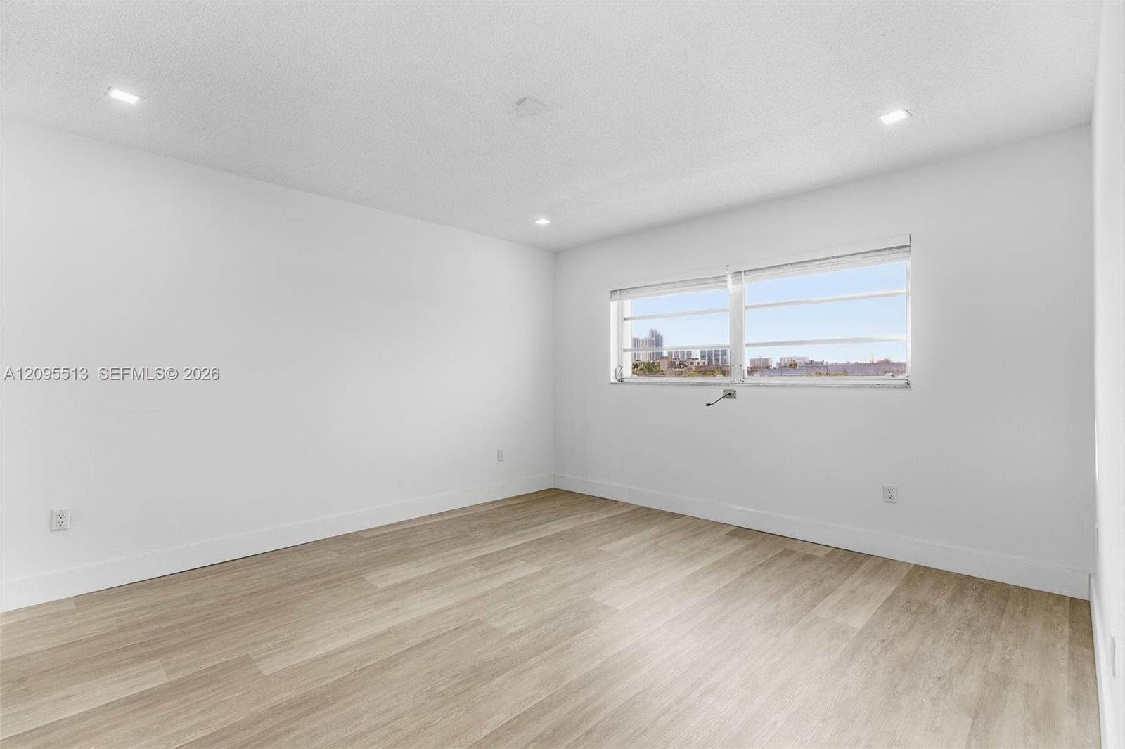 3770 NE 171st Street, #402, North Miami Beach, FL 33160 Photo 11
