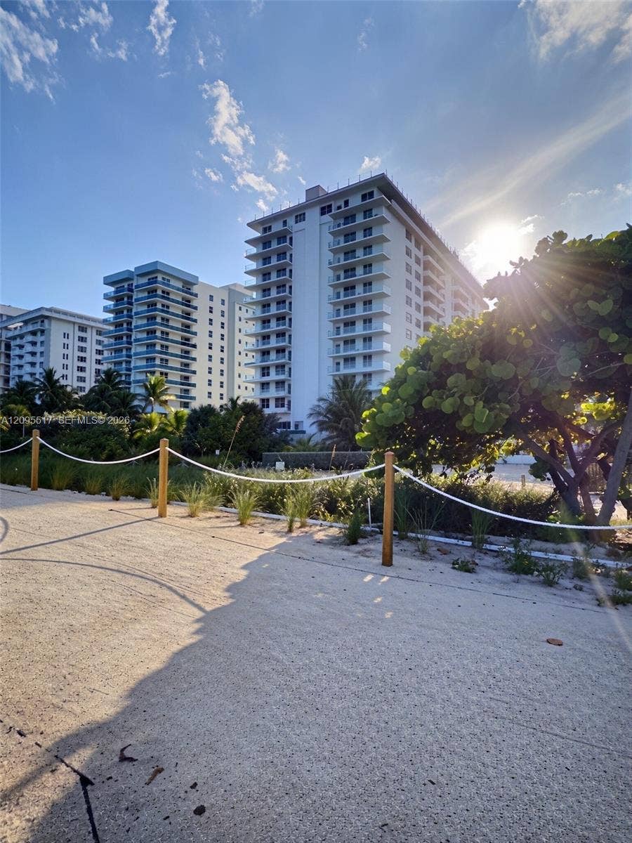 9225 Collins Avenue, #1109, Surfside, Surfside, FL 33154 Photo 9