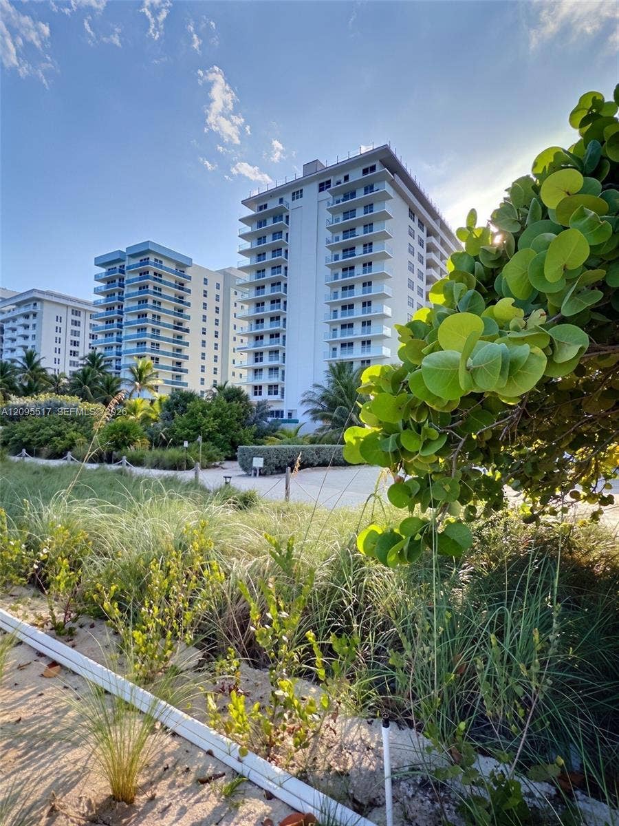 9225 Collins Avenue, #1109, Surfside, Surfside, FL 33154 Photo 3