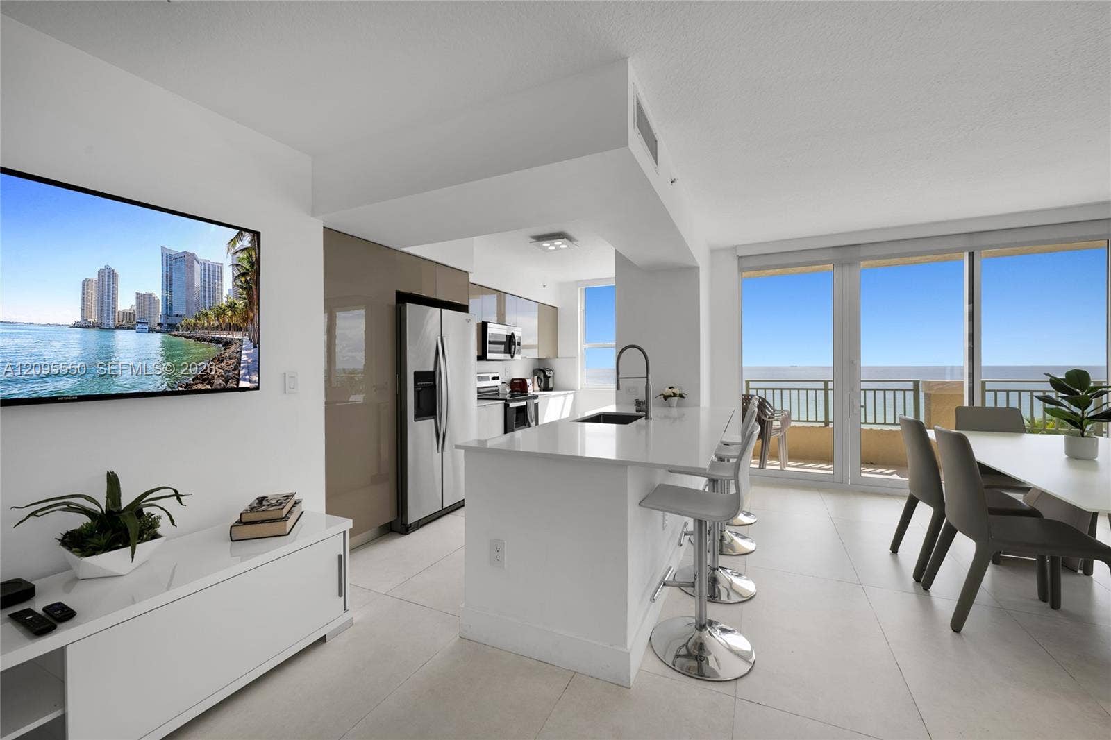 2080 S Ocean Drive, #511, Hallandale Beach, FL 33009 Photo 3