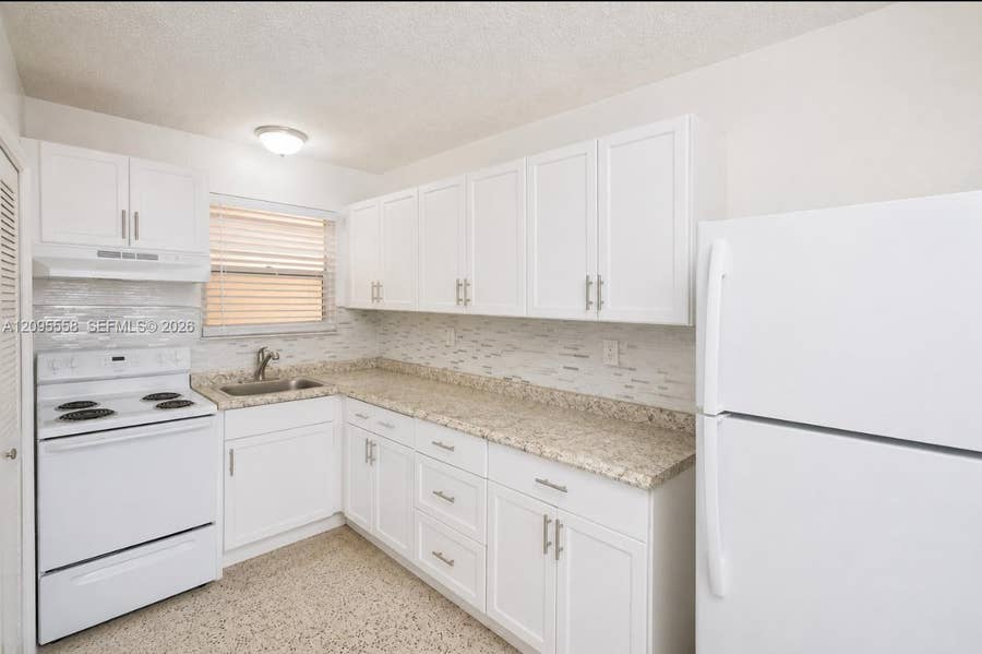 Property photo for 3501 W 11th Avenue, #213, Hialeah, FL