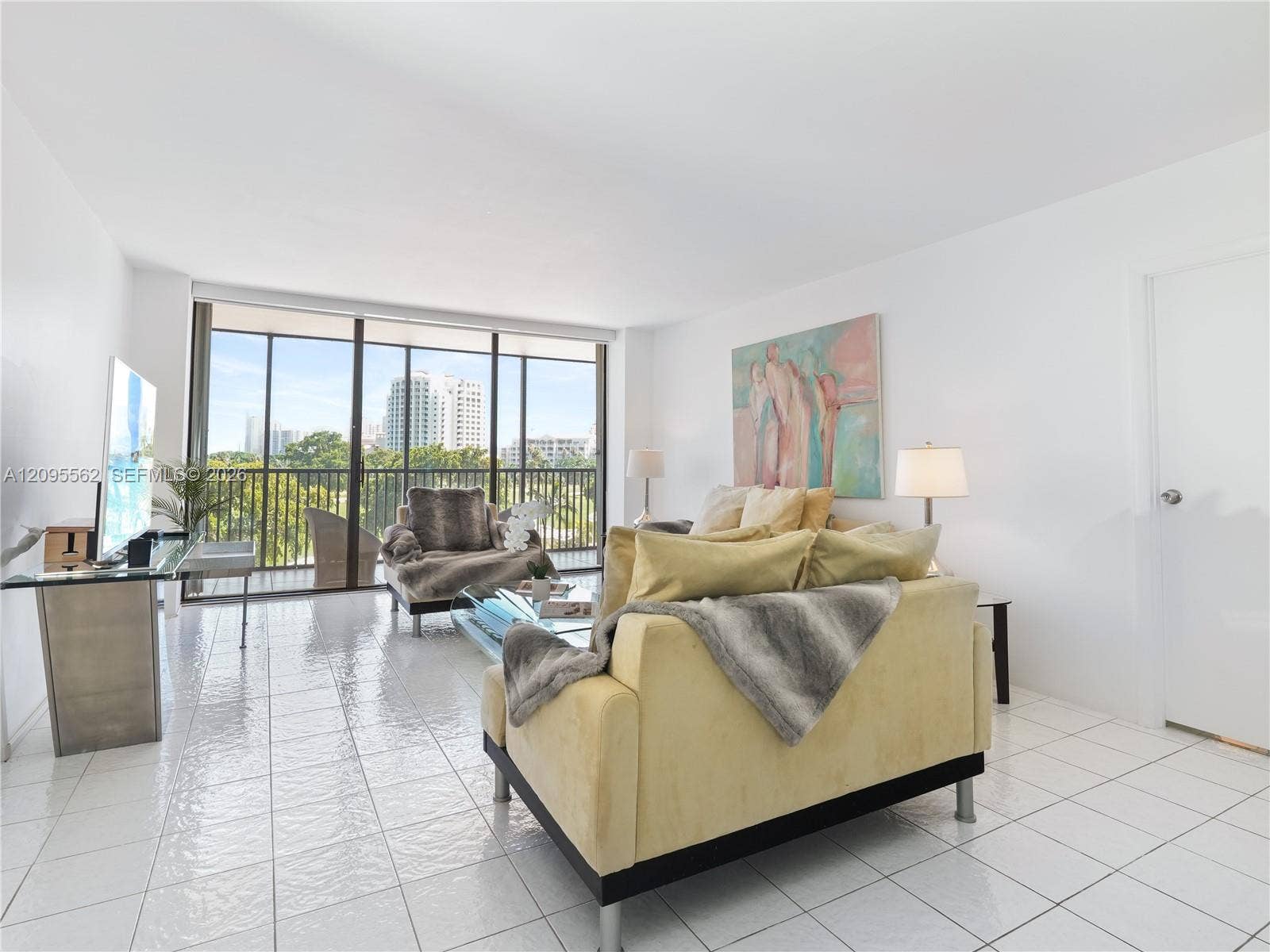 20379 W Country Club Drive, #536, Aventura, FL 33180 Photo 4