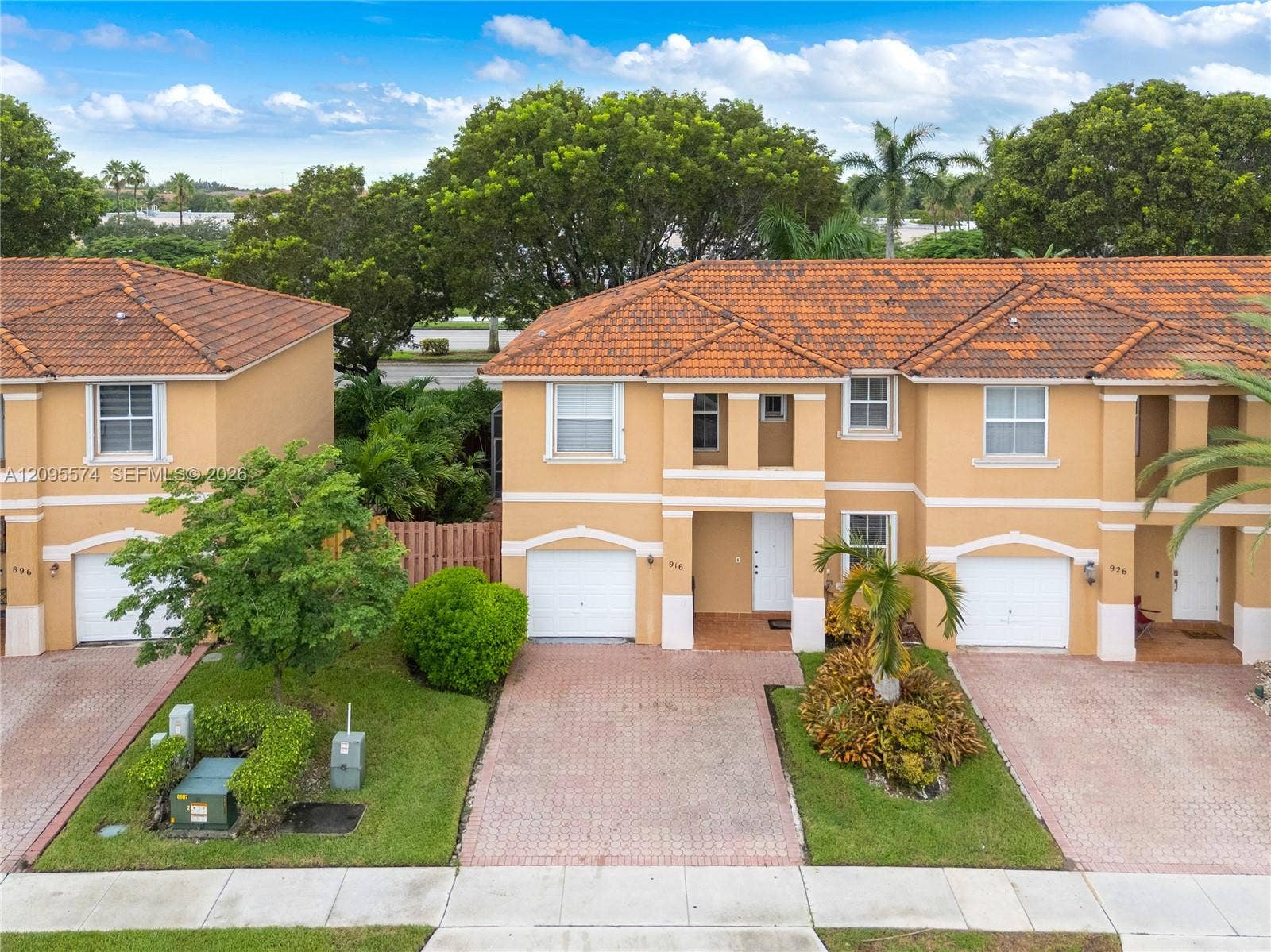 916 NW 135th Terrace, Pembroke Pines, FL 33028 Photo 42