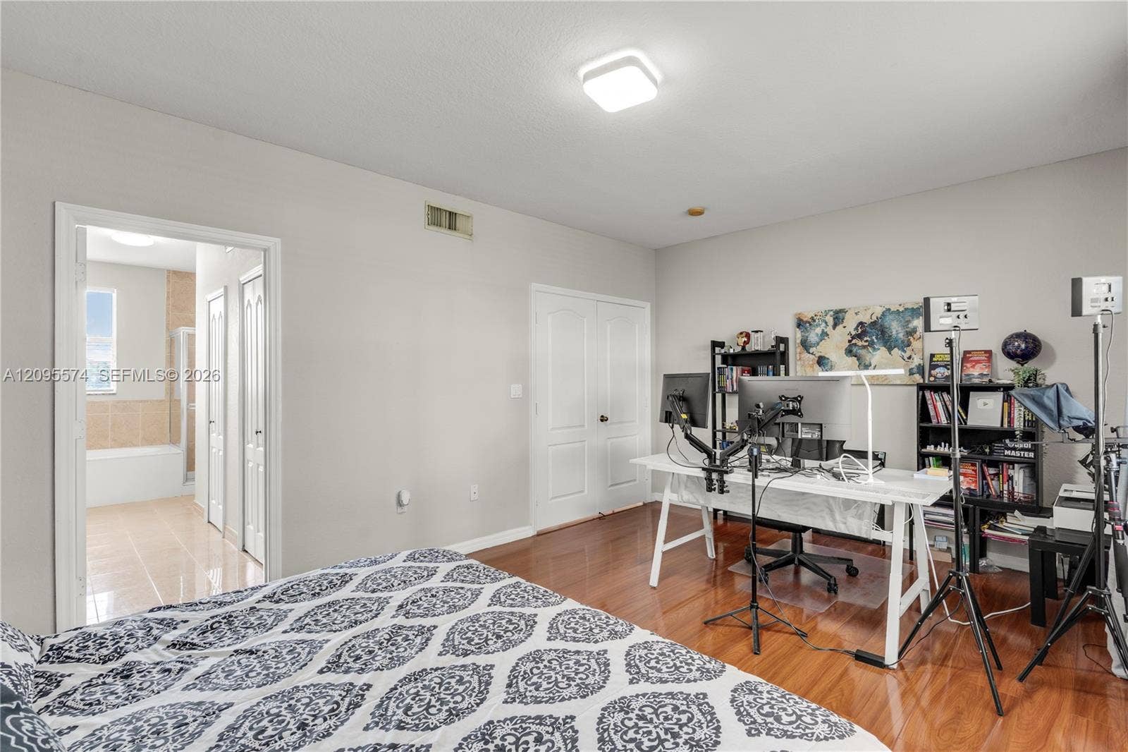 916 NW 135th Terrace, Pembroke Pines, FL 33028 Photo 23